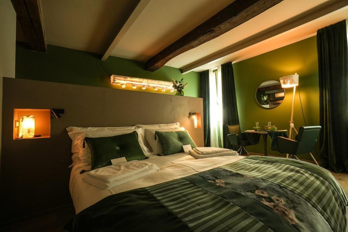Sant'Eufemia 30 Bed & Breakfast Модена Екстериор снимка